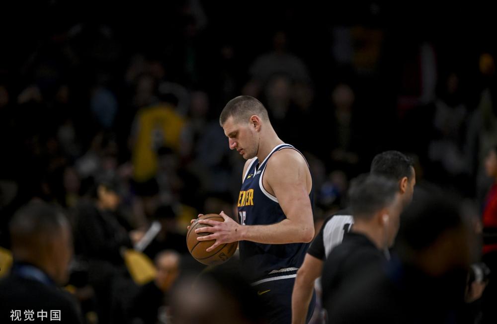 年轻却沉稳 年轻却沉稳